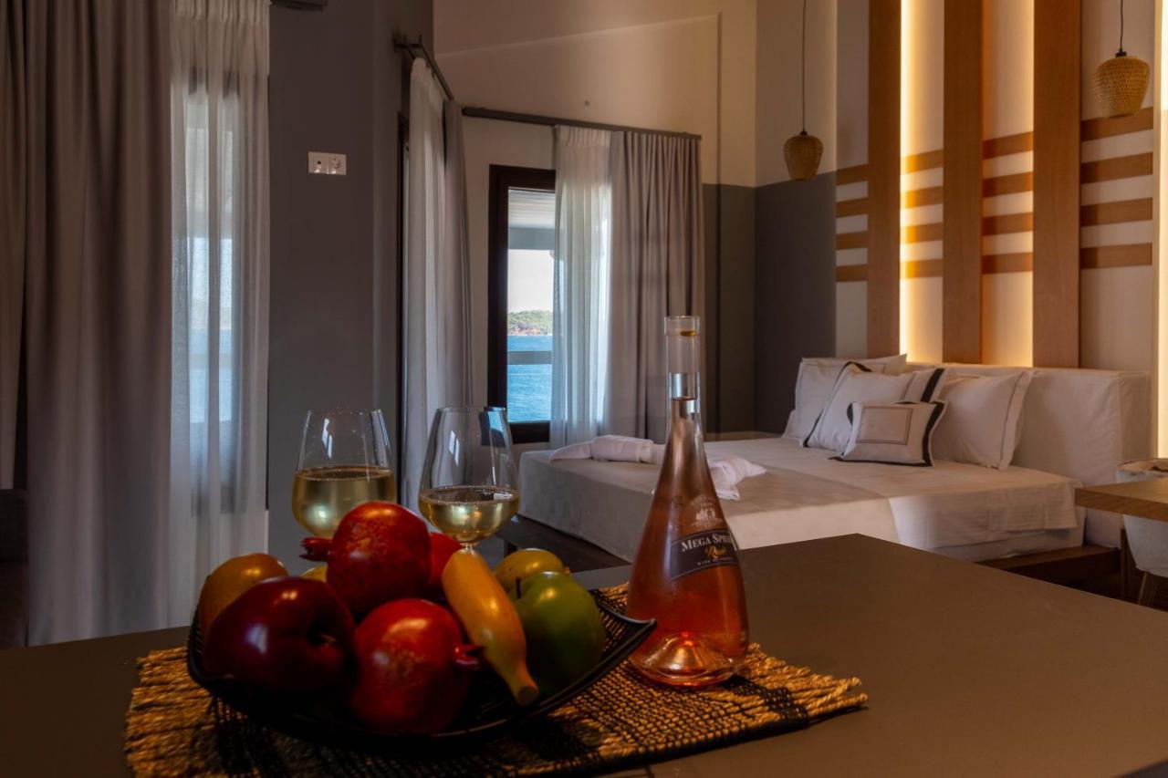 Trizonia Bay Hotel Buitenkant foto