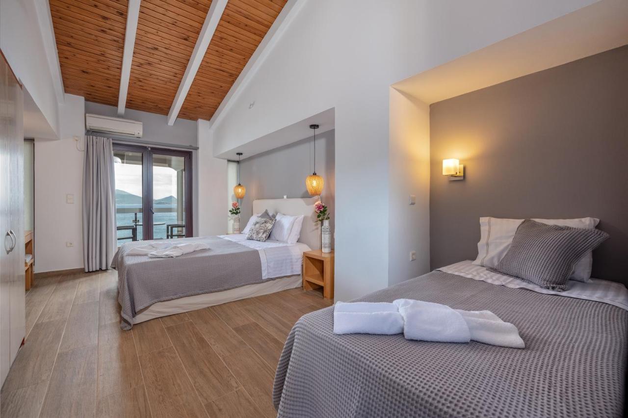 Trizonia Bay Hotel Buitenkant foto