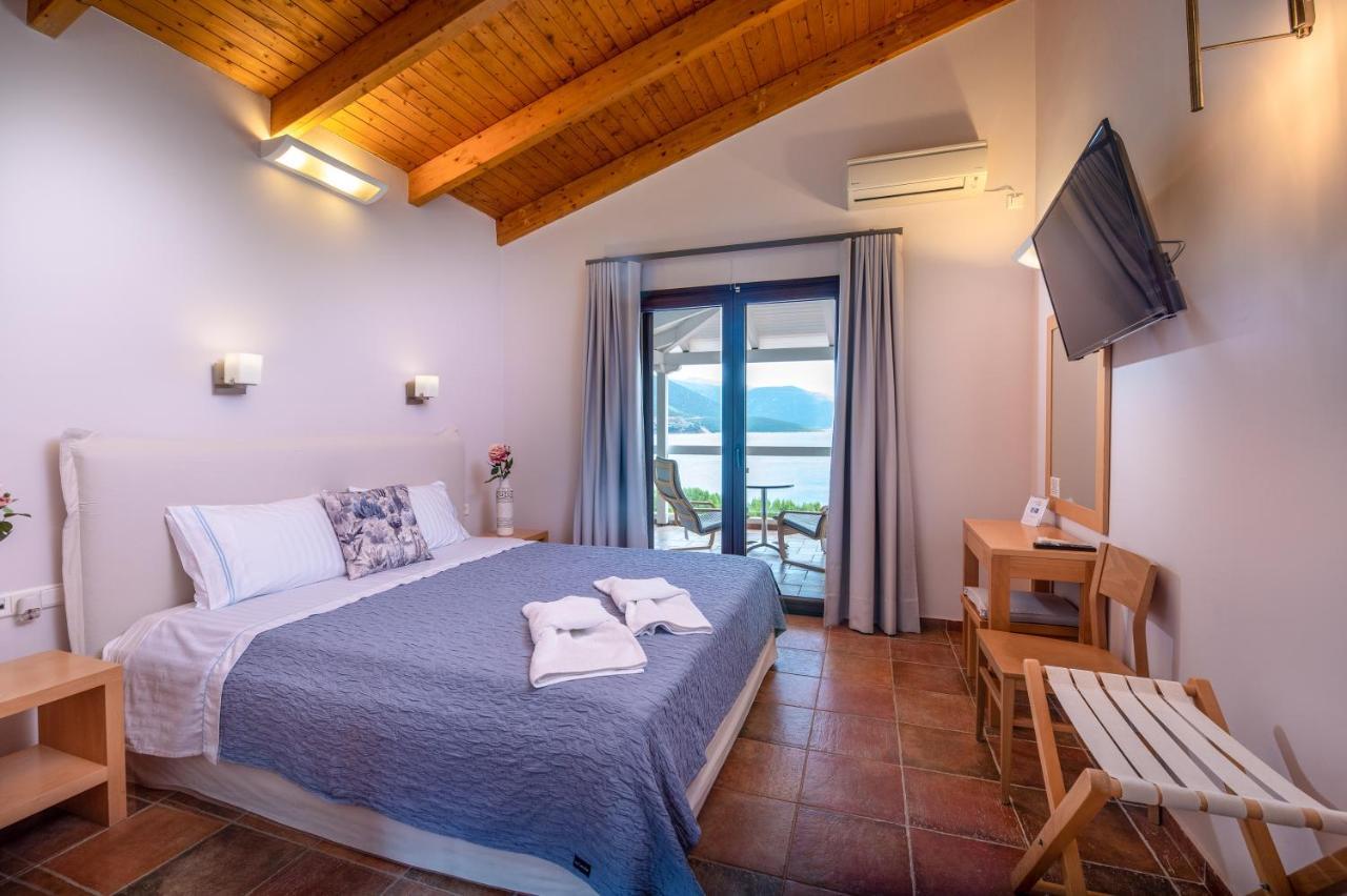 Trizonia Bay Hotel Buitenkant foto