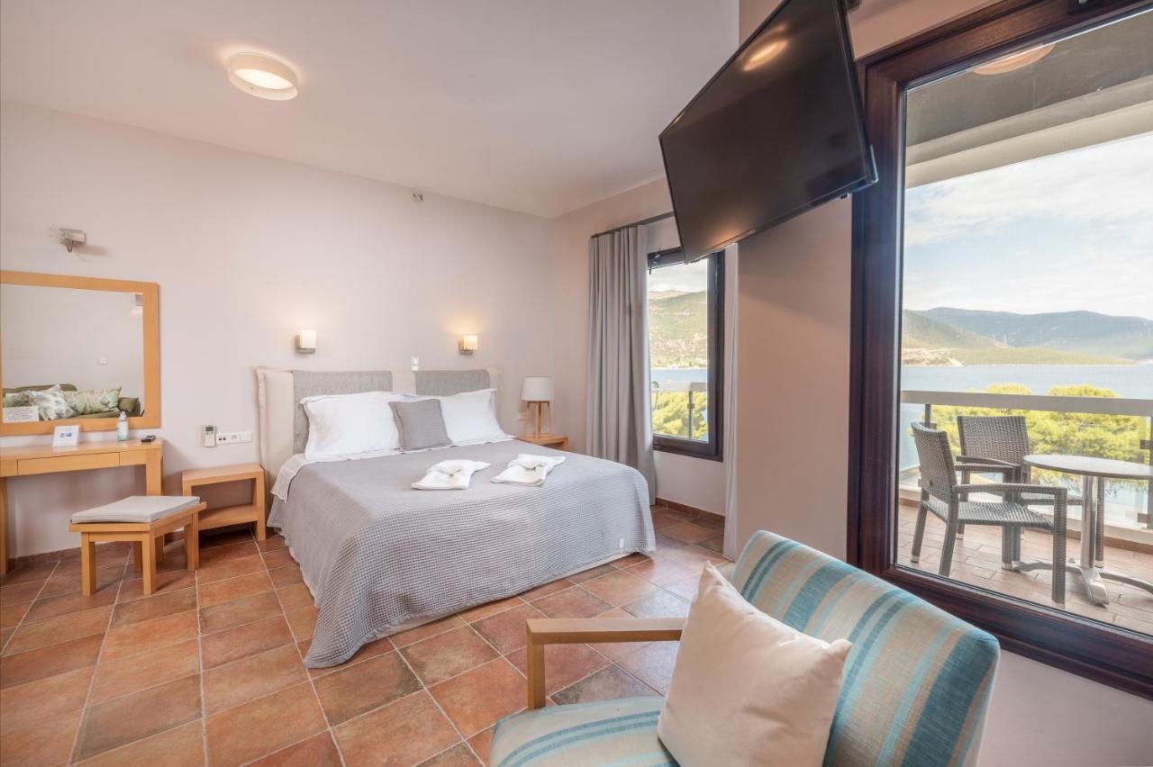 Trizonia Bay Hotel Buitenkant foto